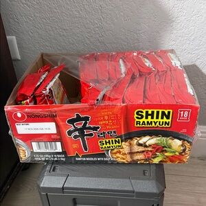 Nongshim Shin Ramyun Instant Noodles - Spicy Red Pack (15 bags)